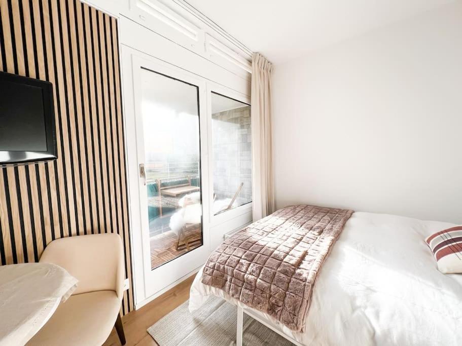 Bright Tiny Studio - Shared Pool & Sauna - Free Parking - Air Condition Muralto Kültér fotó